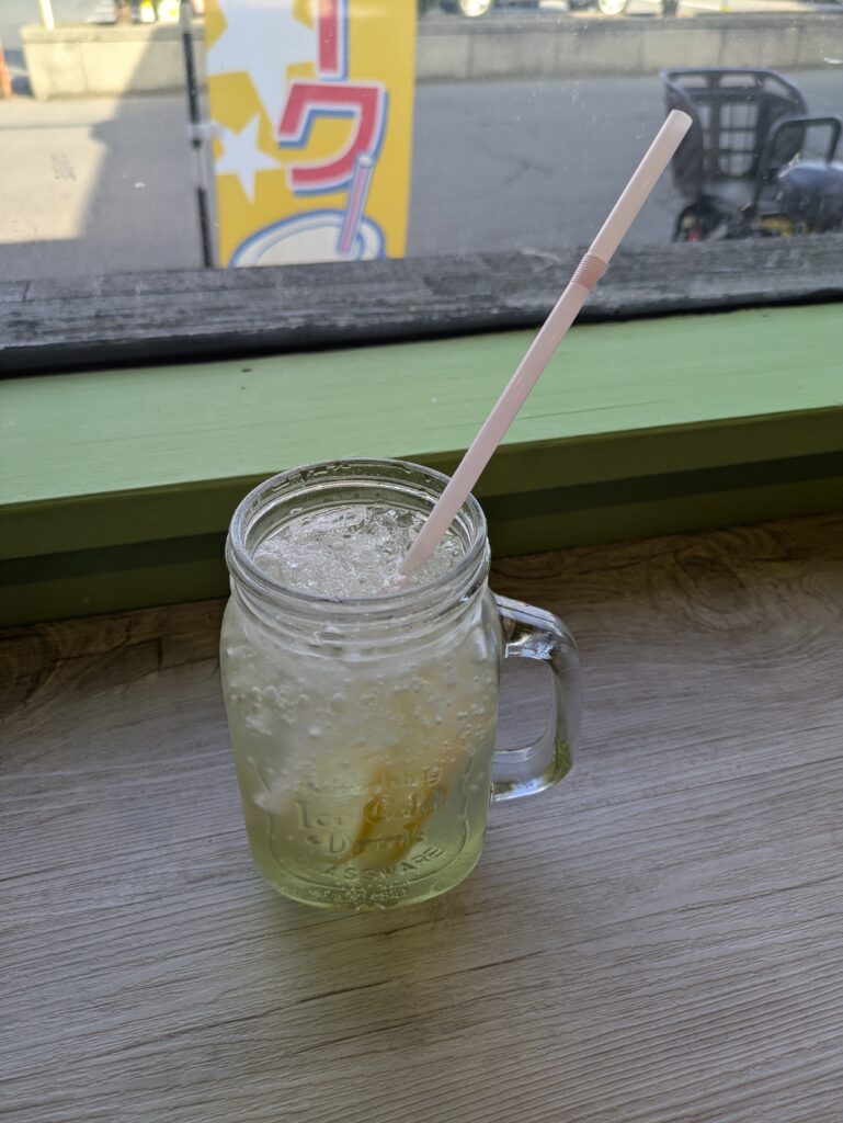 レモンのれ　自家製レモネード