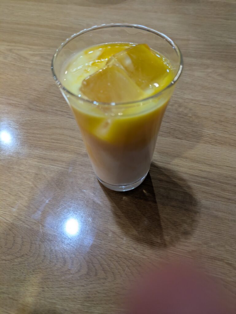 ハヴェリキッチン　マンゴーラッシー