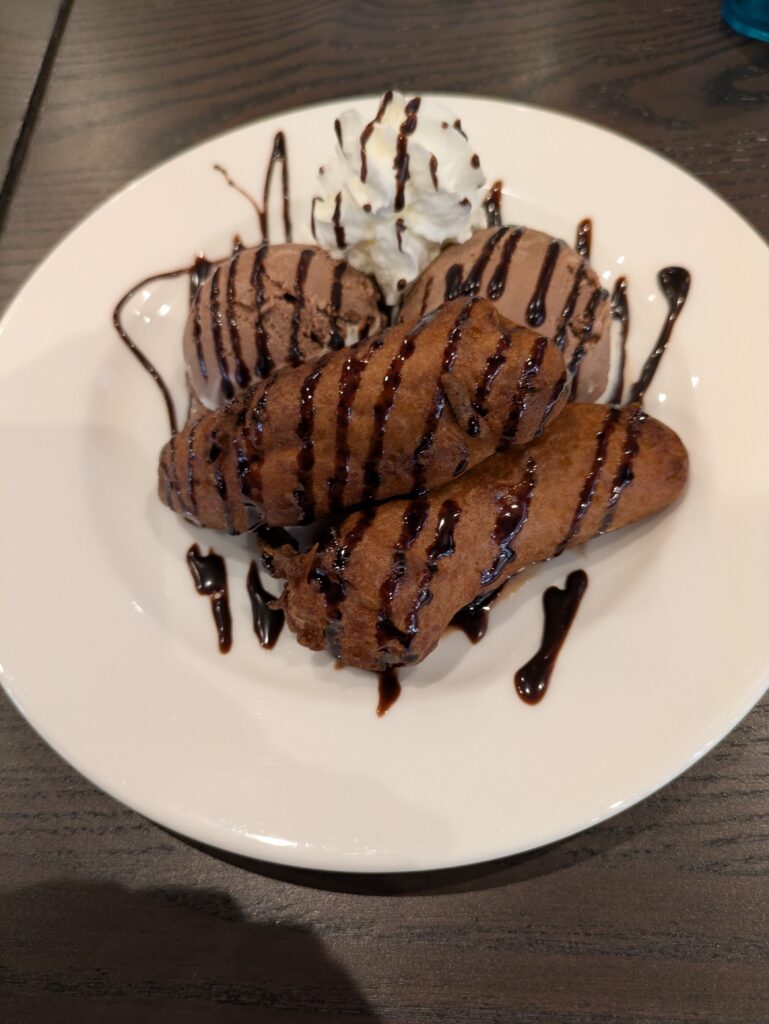 サンロード　ワルンマタハリ　揚げバナナ