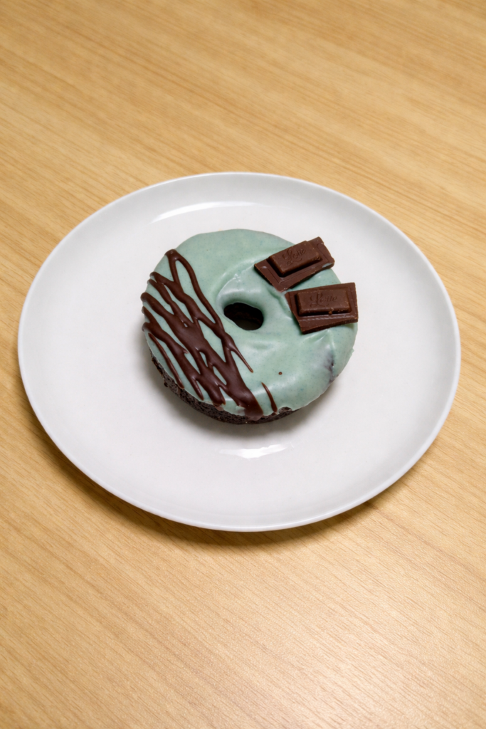 チョコミントドーナッツ 黒墨商店