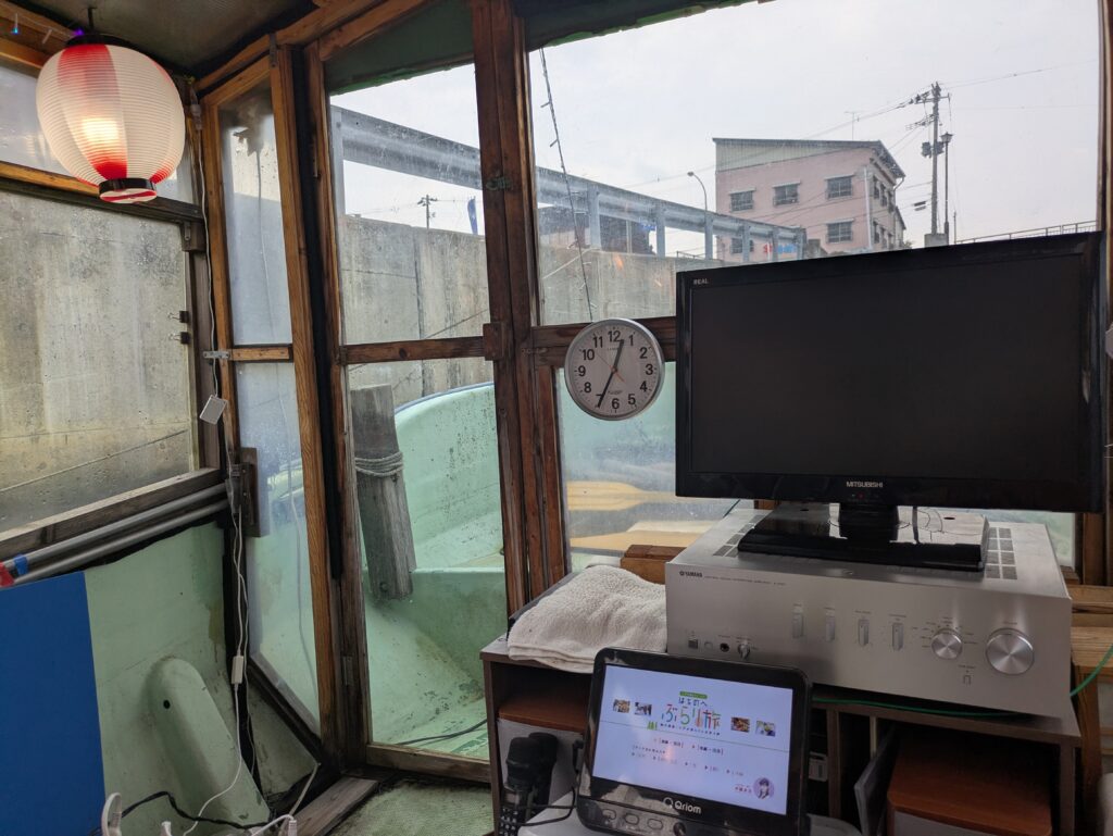 船内