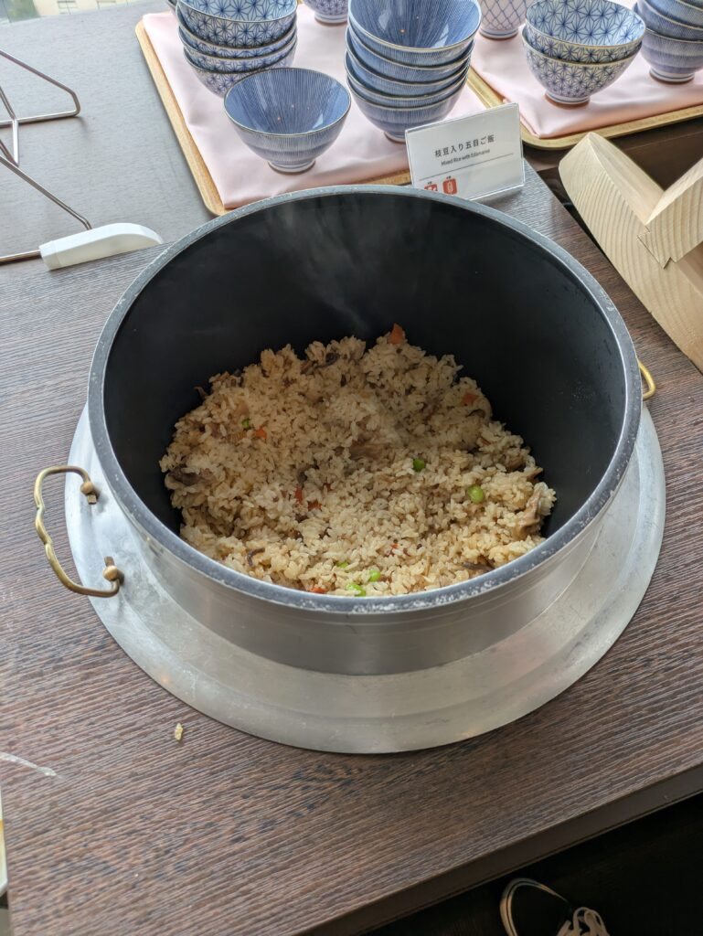 枝豆入り五目ごはん
